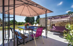  Holiday home Bicici I  Бичичи